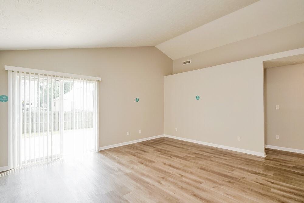 11611 Signet Ln - Photo 5 of 16