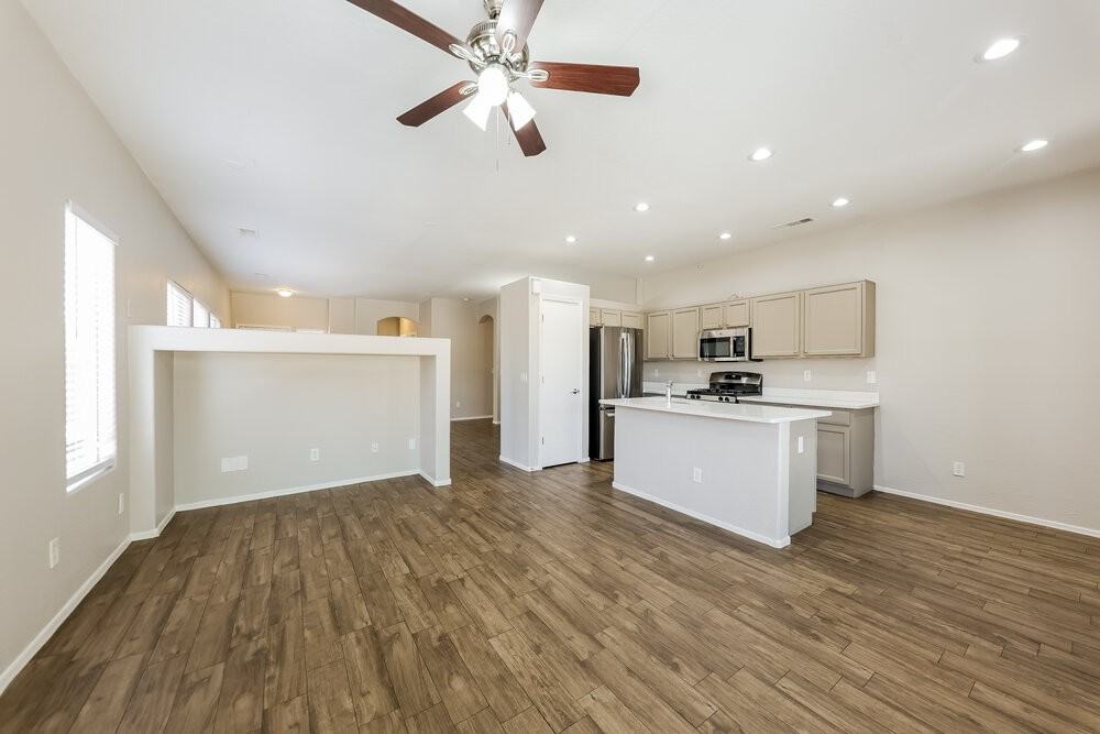 16862 W Post Dr - Photo 6 of 16