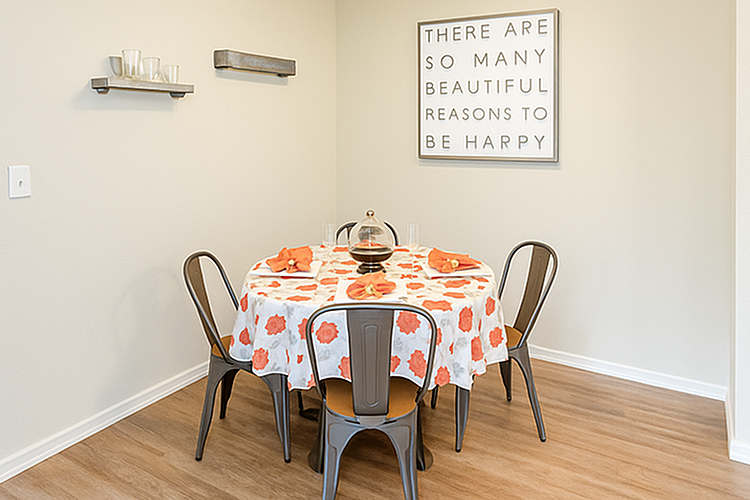 Central Park Place - Photo 6 of 44