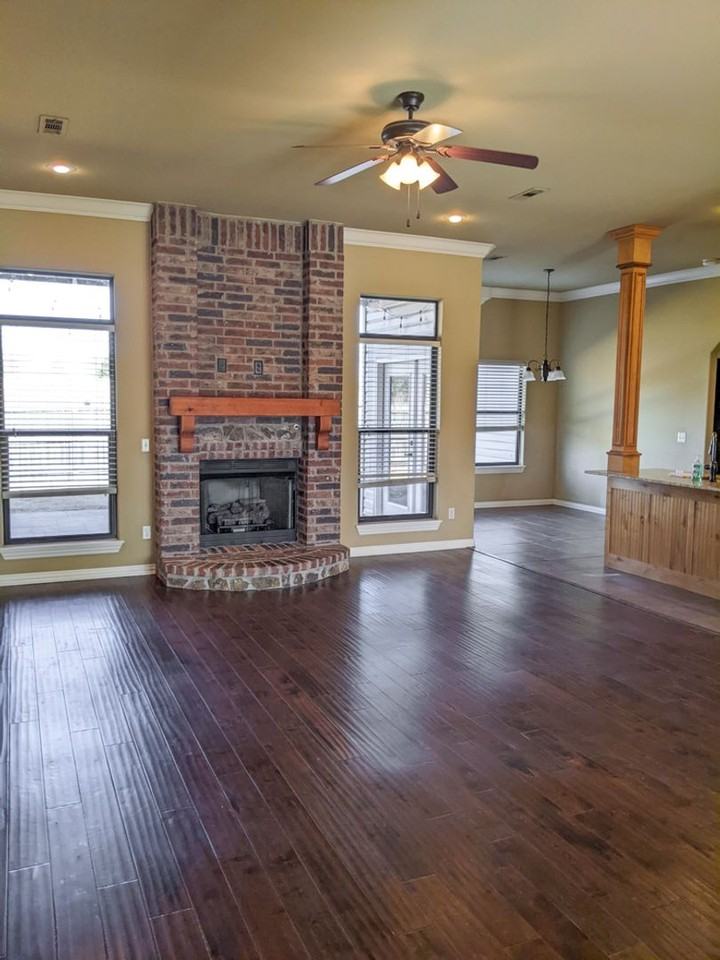 5340 Stockton Ave - Photo 5 of 16