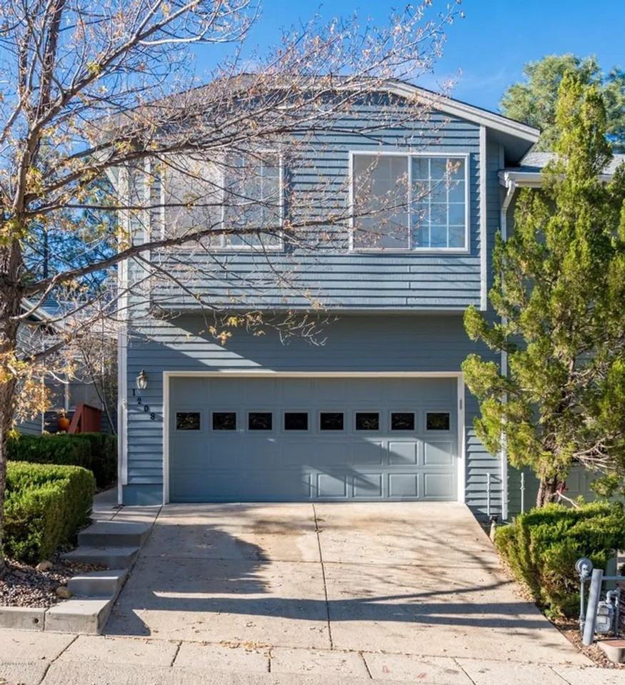 1208 Timber Point North