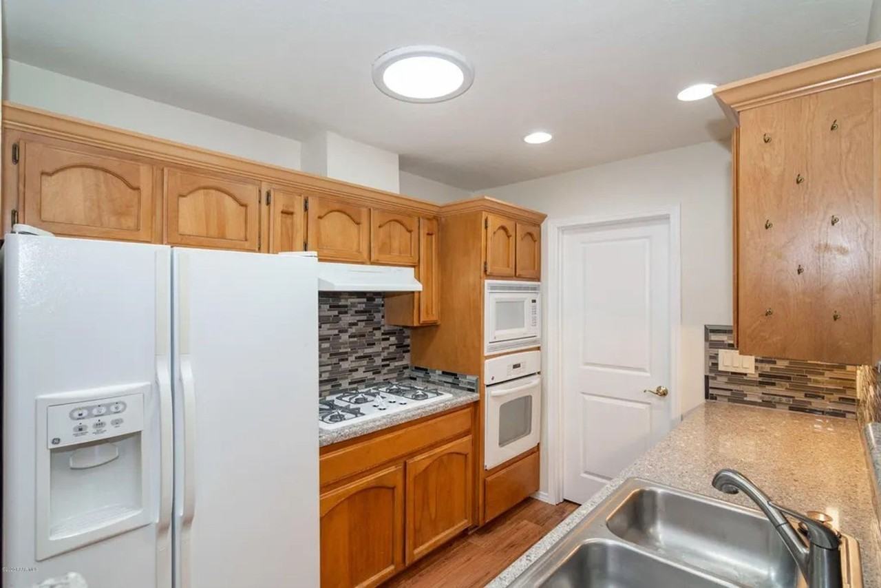 1208 Timber Pt N - Photo 5 of 16