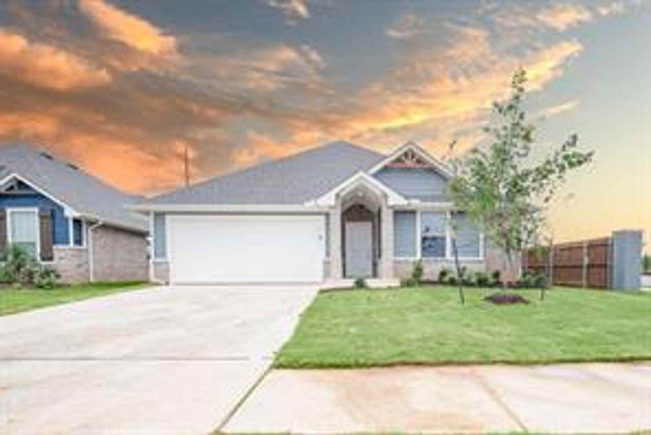 13045 Ne 9th St - Photo 2 of 26