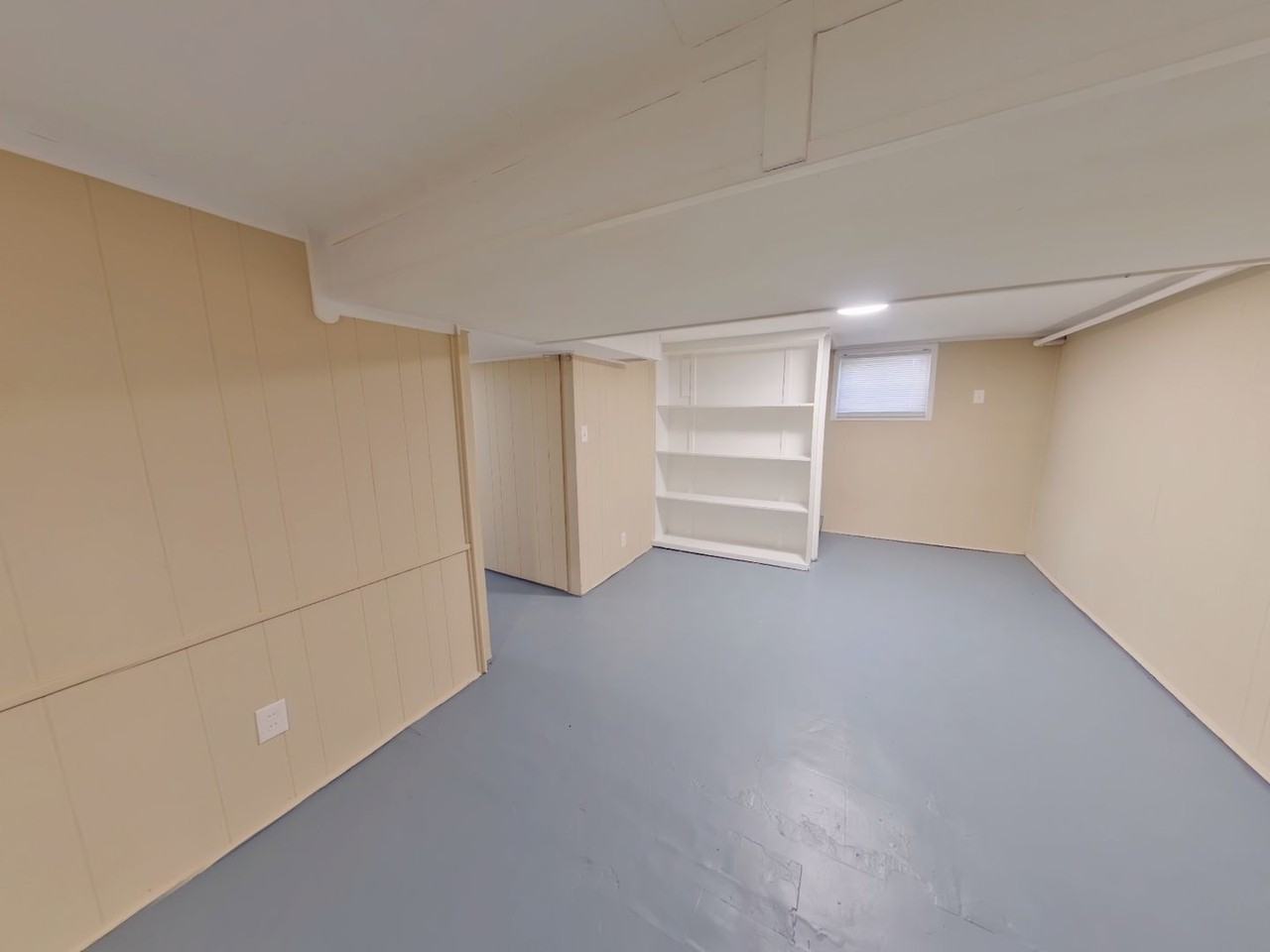 207 1/2 S Erie St - Photo 4 of 8