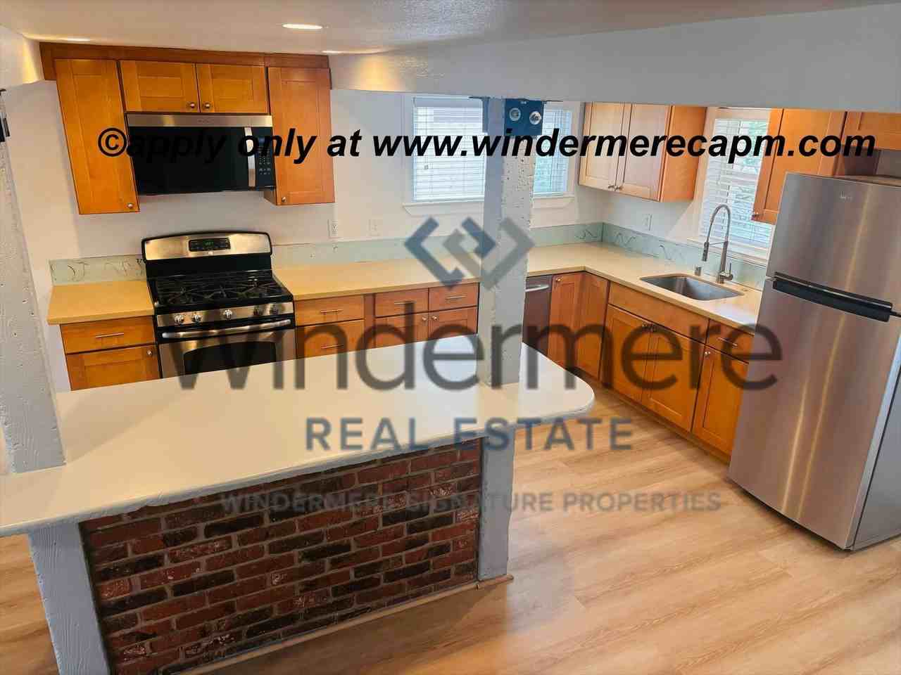 2420 37th St - Photo 6 of 29