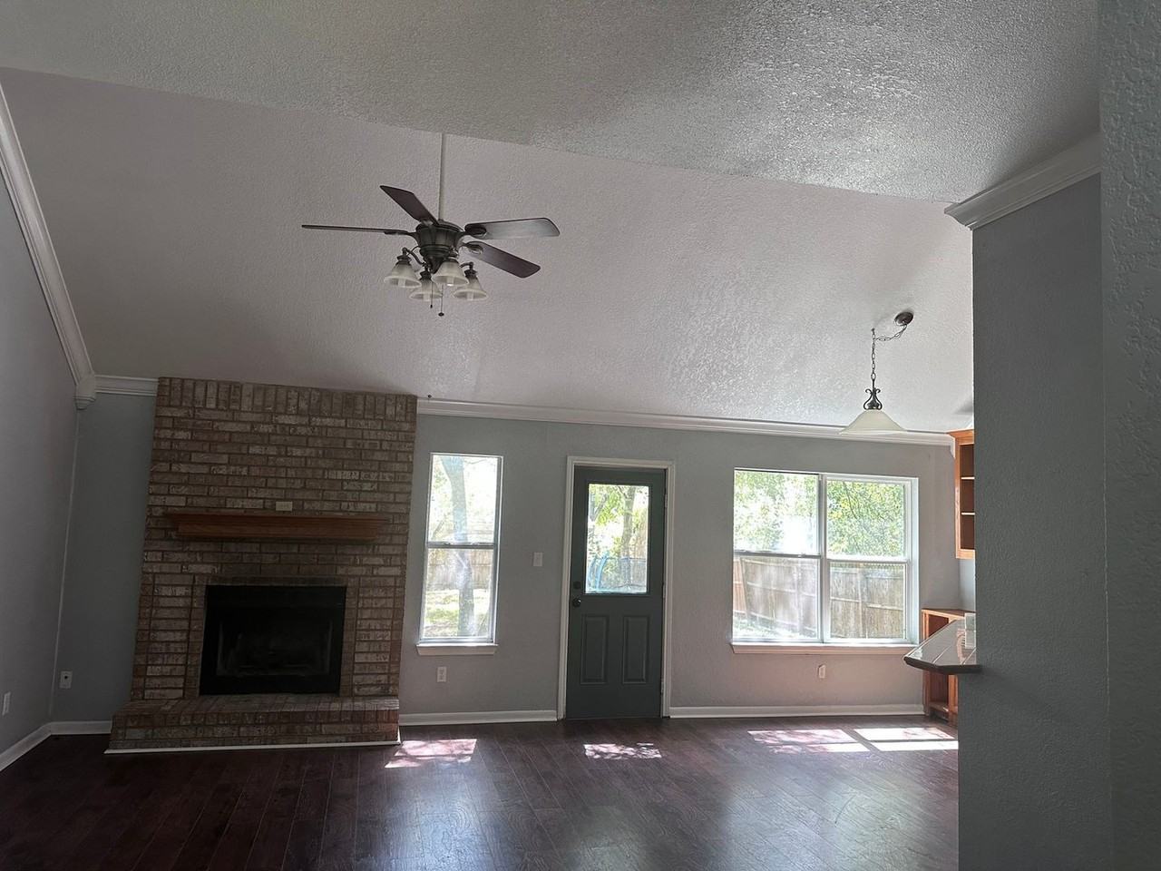 734 Benchmark Trail - Photo 5 of 12