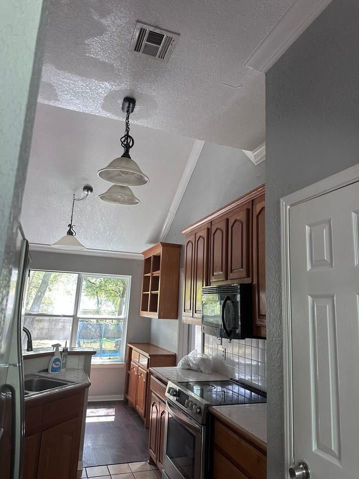 734 Benchmark Trail - Photo 6 of 12