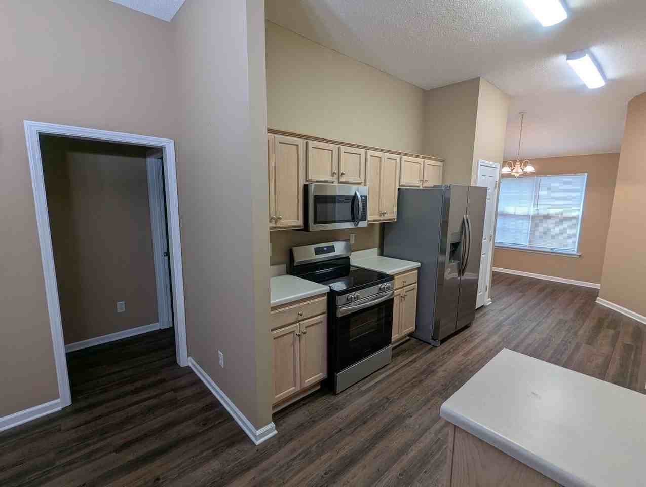 6122 Covington Villas Drive - Photo 3 of 14