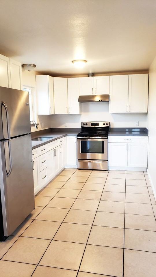 7449 Weld St - Photo 2 of 10