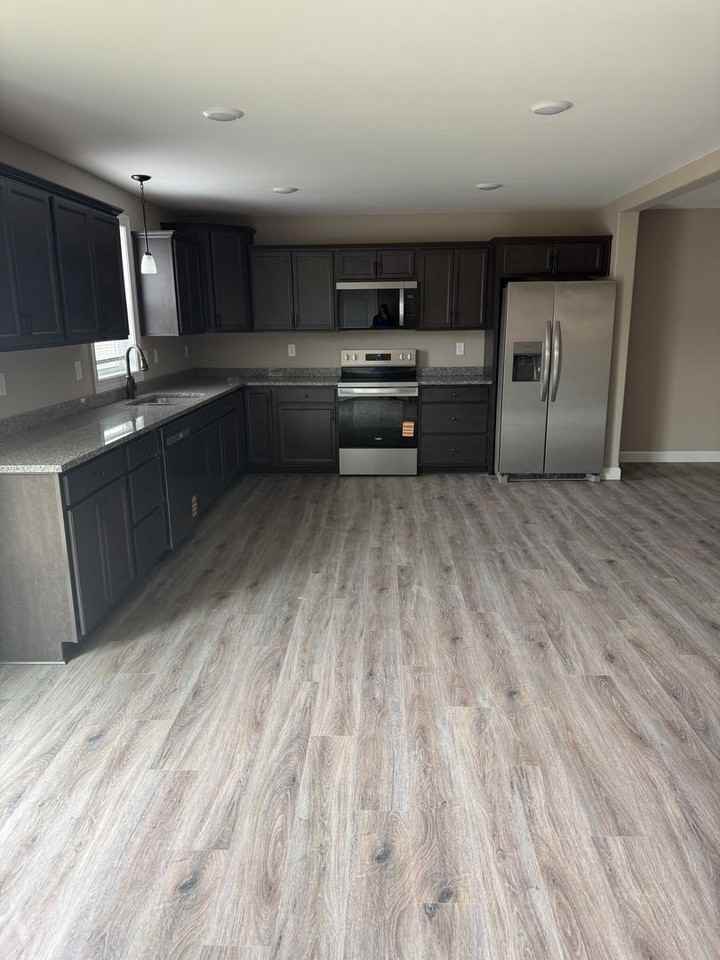 243 Woodridge Dr - Photo 6 of 45