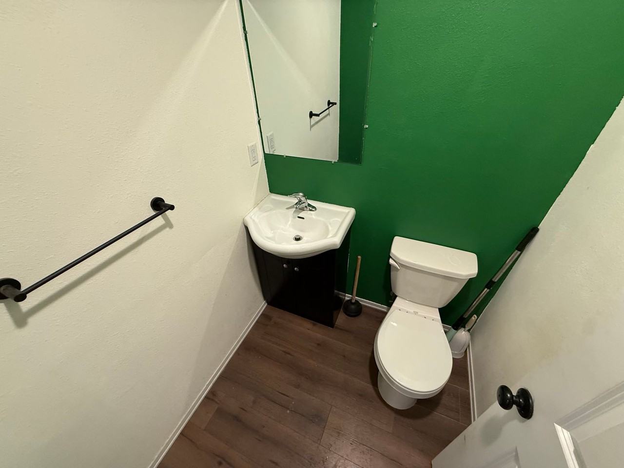 416 N Nesmith Ave - Photo 3 of 18