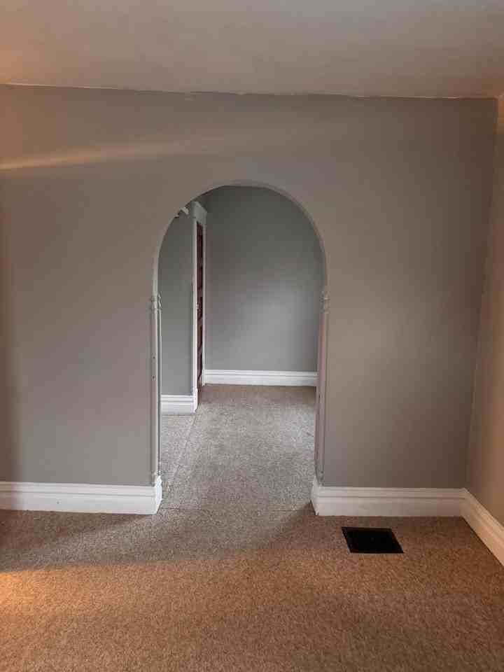 220 Park Ave - Photo 4 of 10