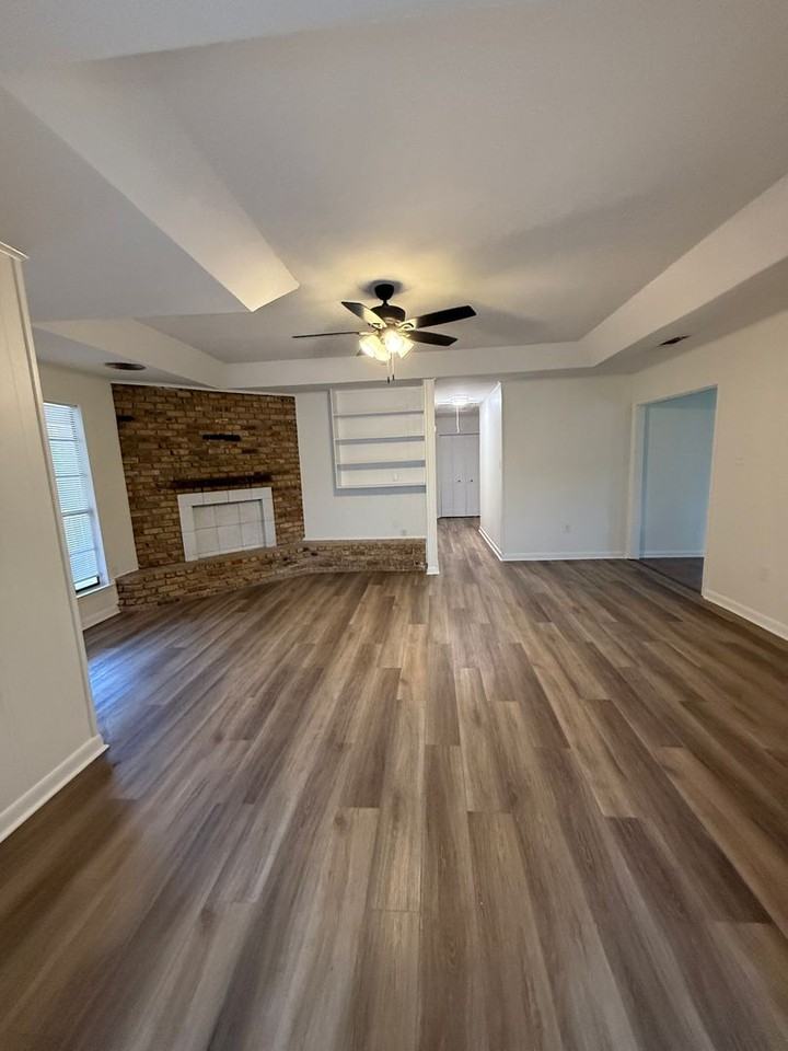 24453 Walker South Road - Photo 4 of 24