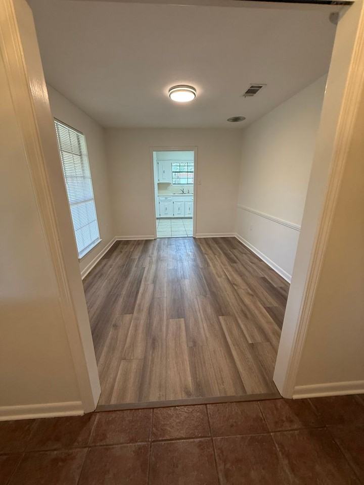 24453 Walker South Road - Photo 7 of 24