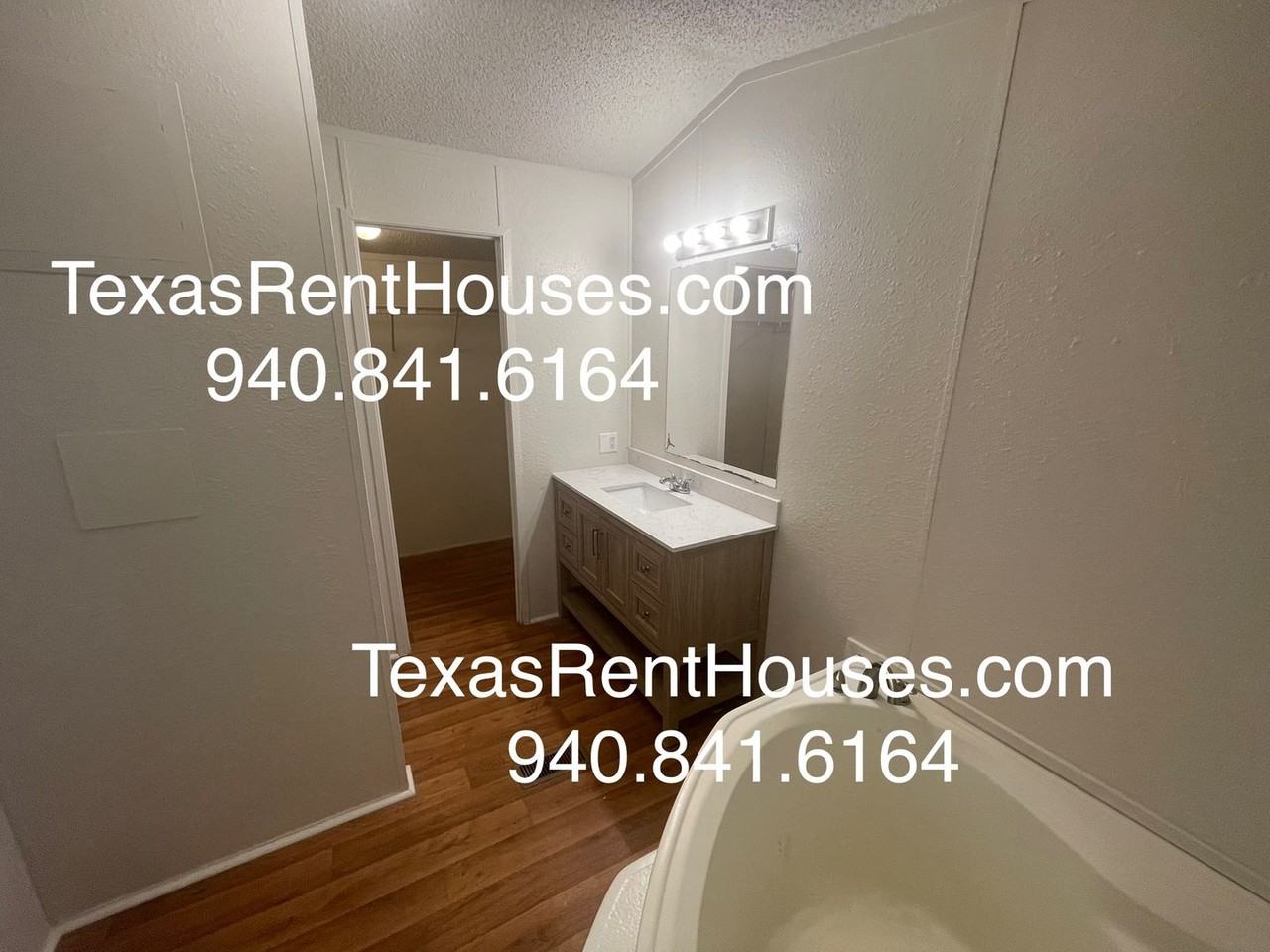 1633 Conkling Dr - Photo 6 of 10