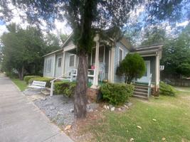 featured image of 405 River Street