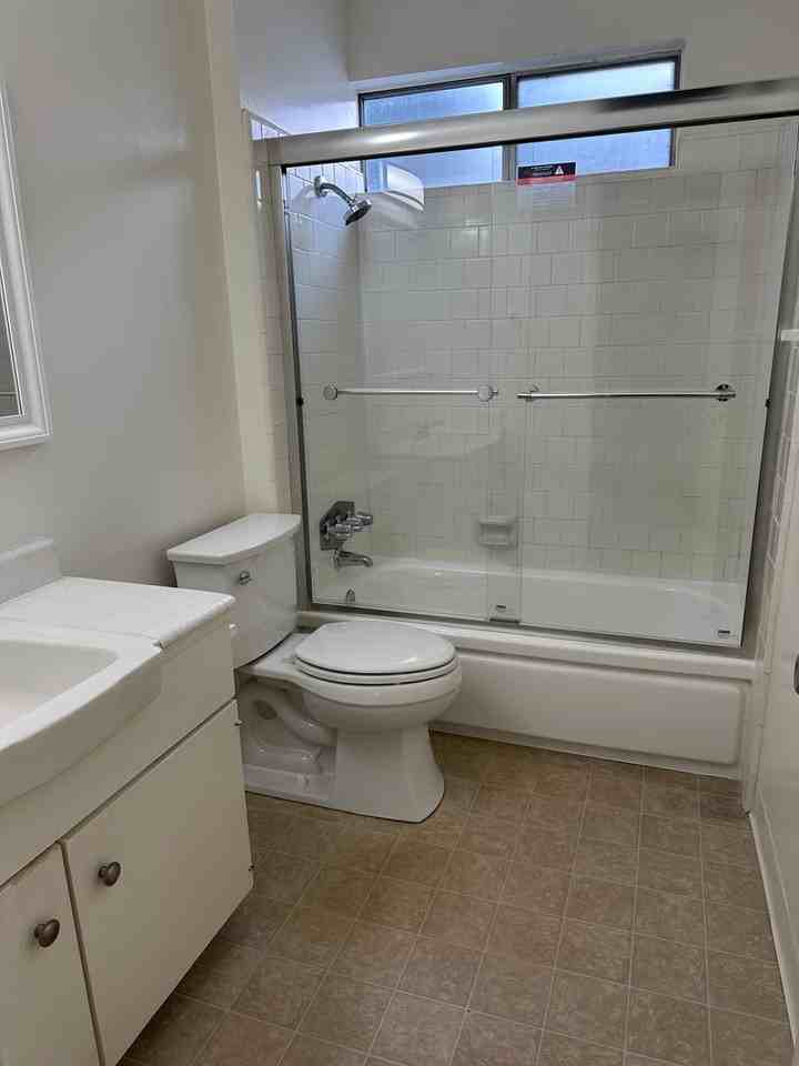 Corsican Apartments - Photo 5 of 24