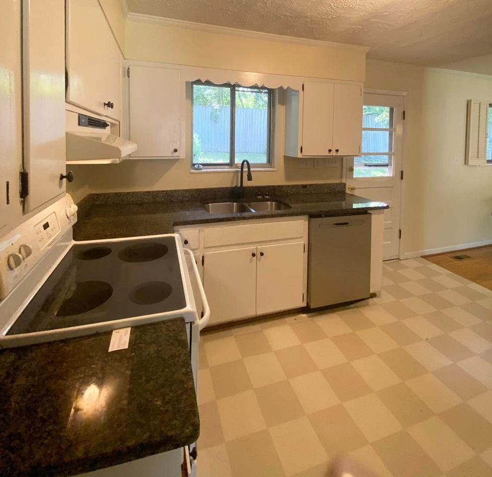 2300 Oakland Drive Northwest - Photo 5 of 8