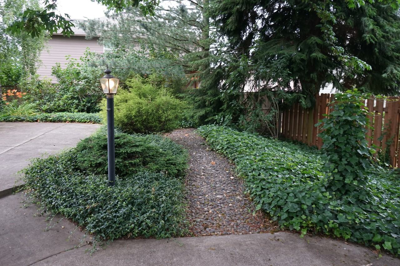 9404 Northeast 26th Court - Photo 3 of 21