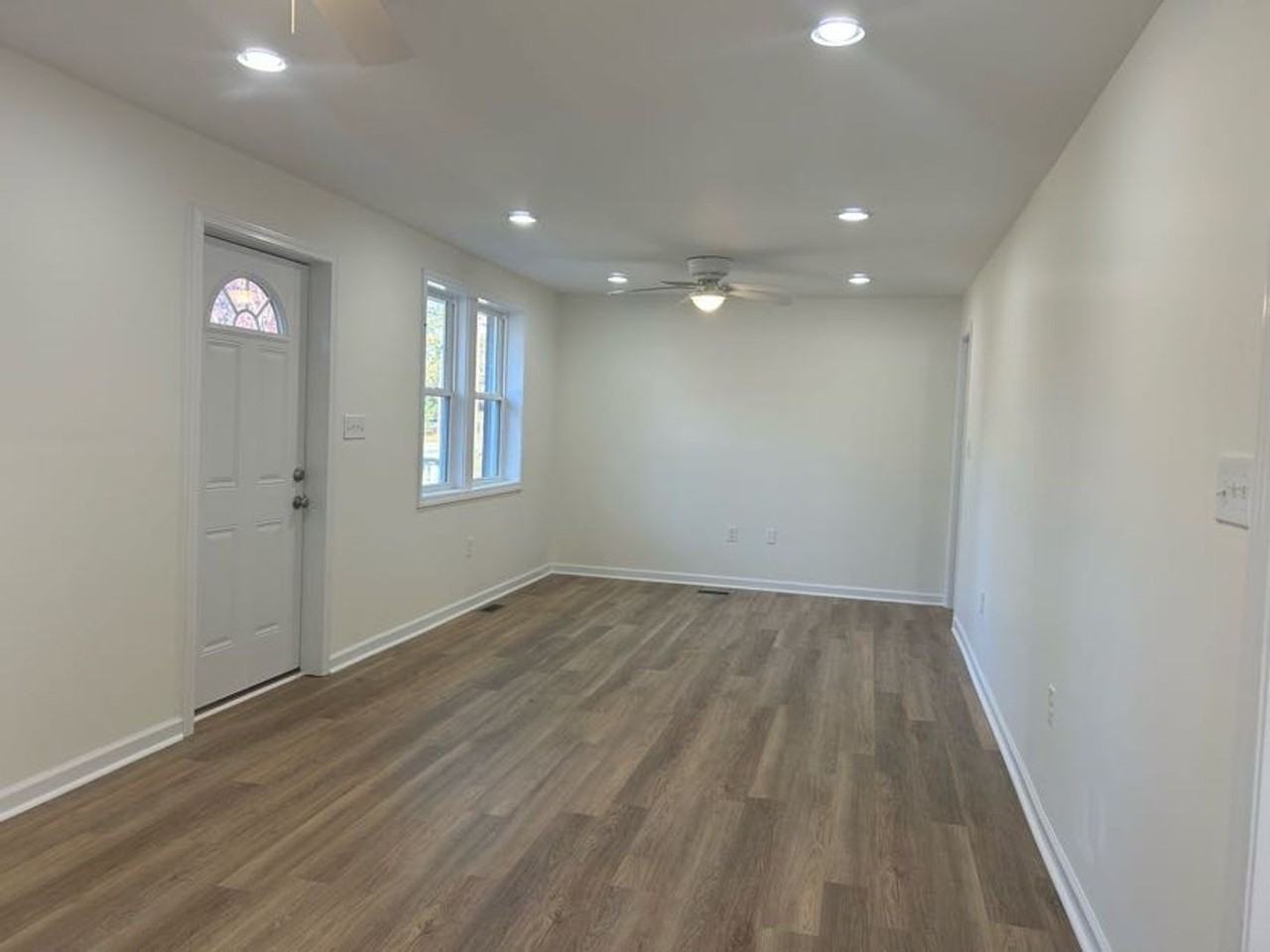 1914 W Oakland Ave - Photo 2 of 22