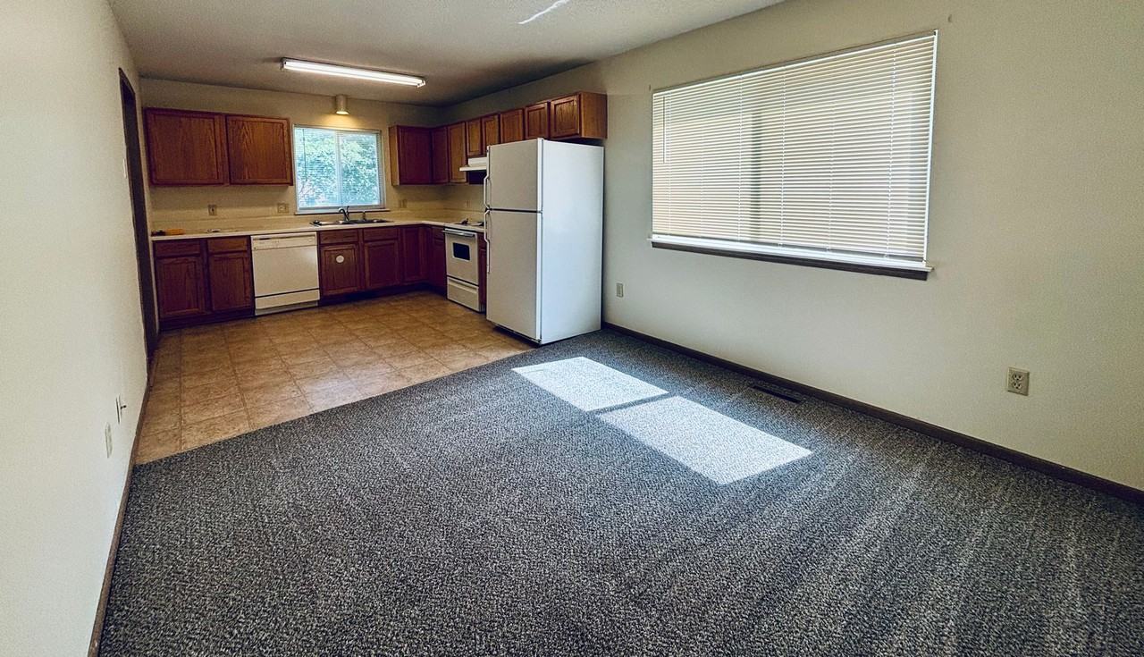 925 Bluemont Avenue #1 - Photo 4 of 16