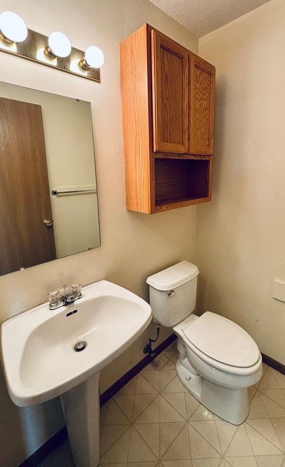 925 Bluemont Avenue #1 - Photo 7 of 16