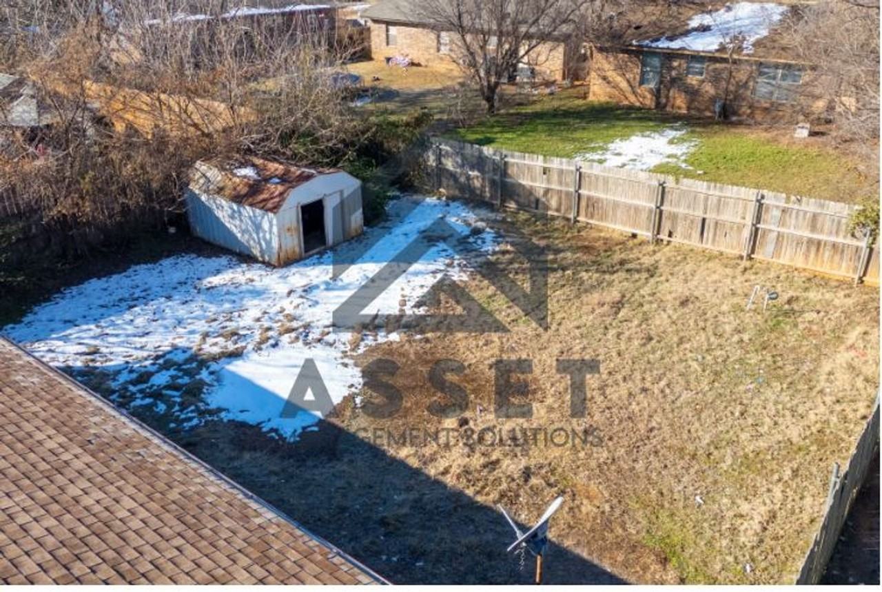 709 Briarwood Street - Photo 4 of 24