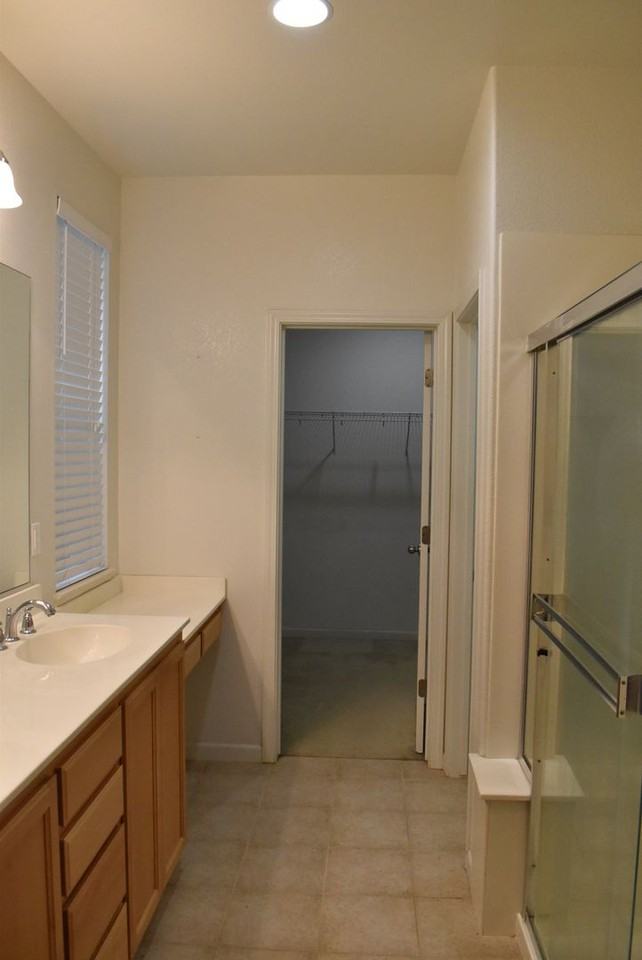 8060 Finchley Court - Photo 5 of 8