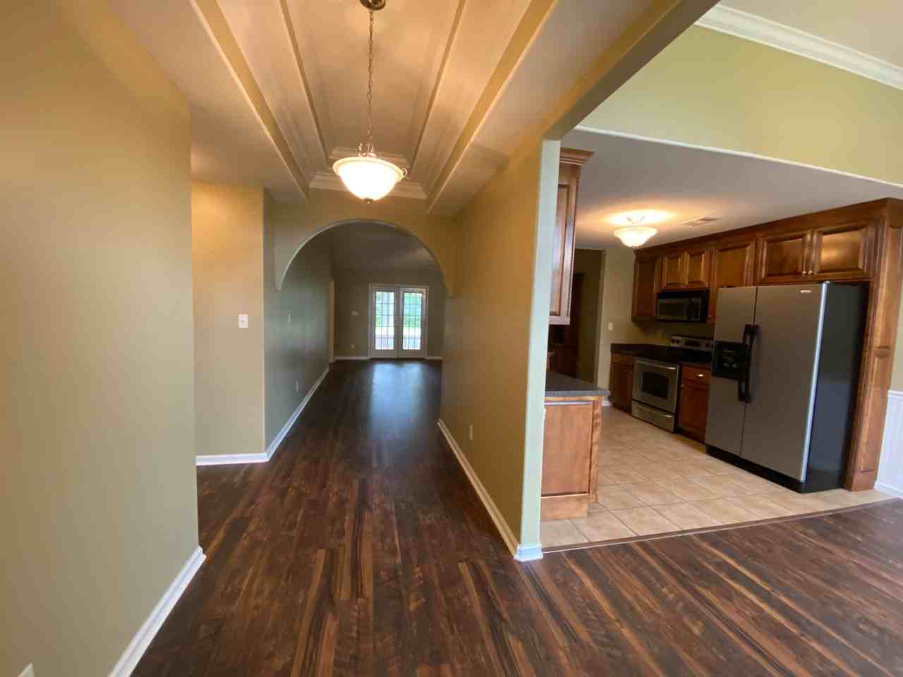 5618 Emily Ln - Photo 3 of 17