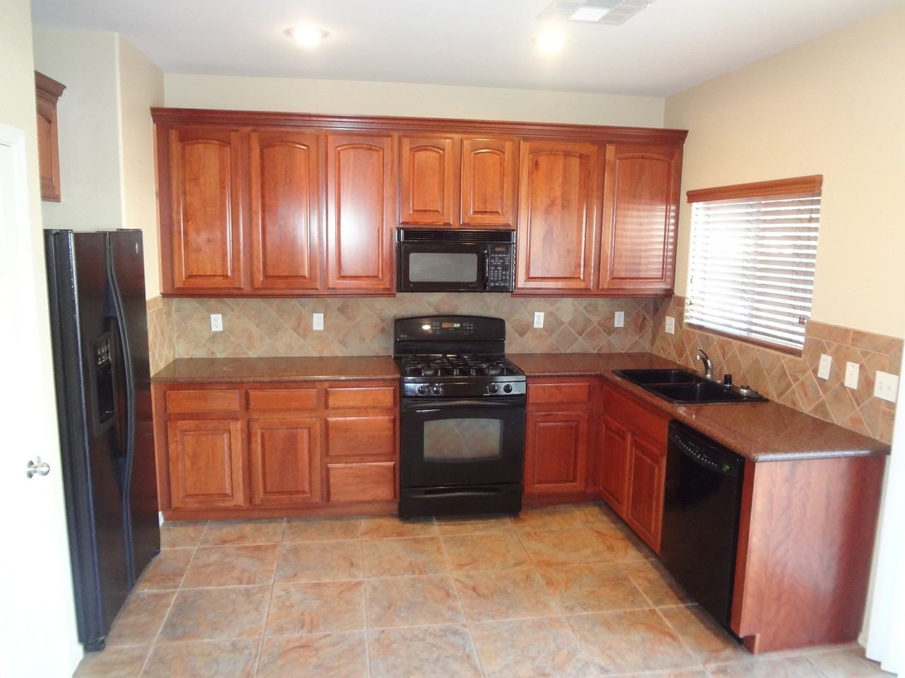 6365 Pebblecreek Lodge Way - Photo 4 of 19