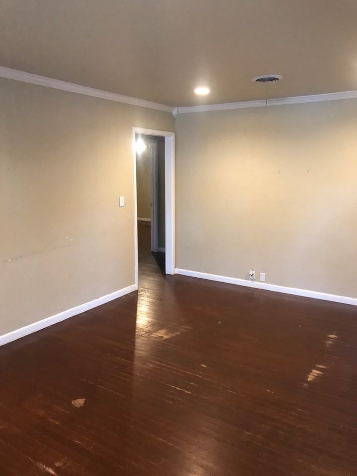 3306 Lewis Ln - Photo 2 of 9