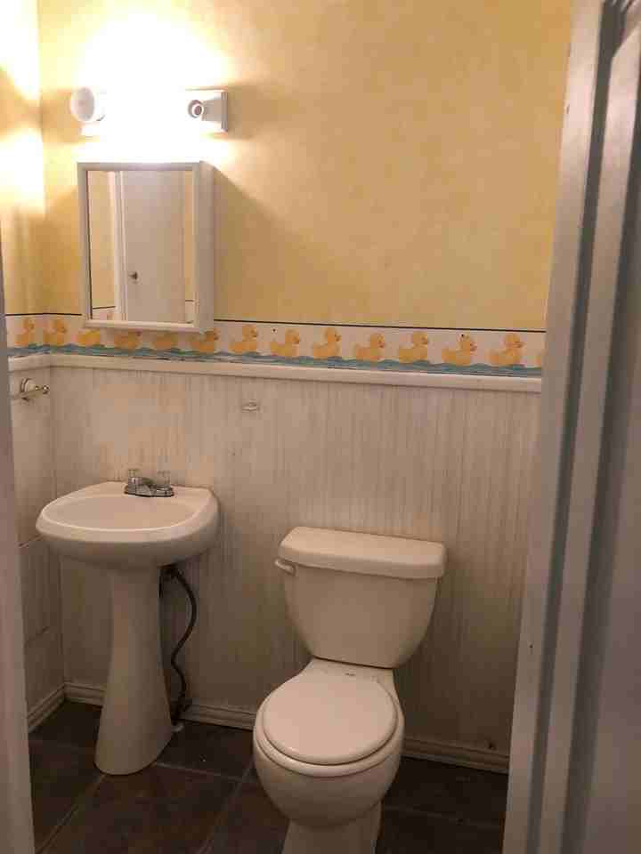 3306 Lewis Ln - Photo 7 of 9