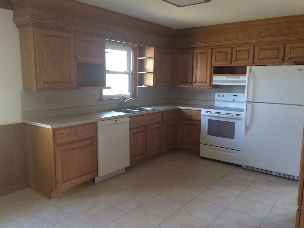 1358 Pottery Rd - Photo 6 of 13