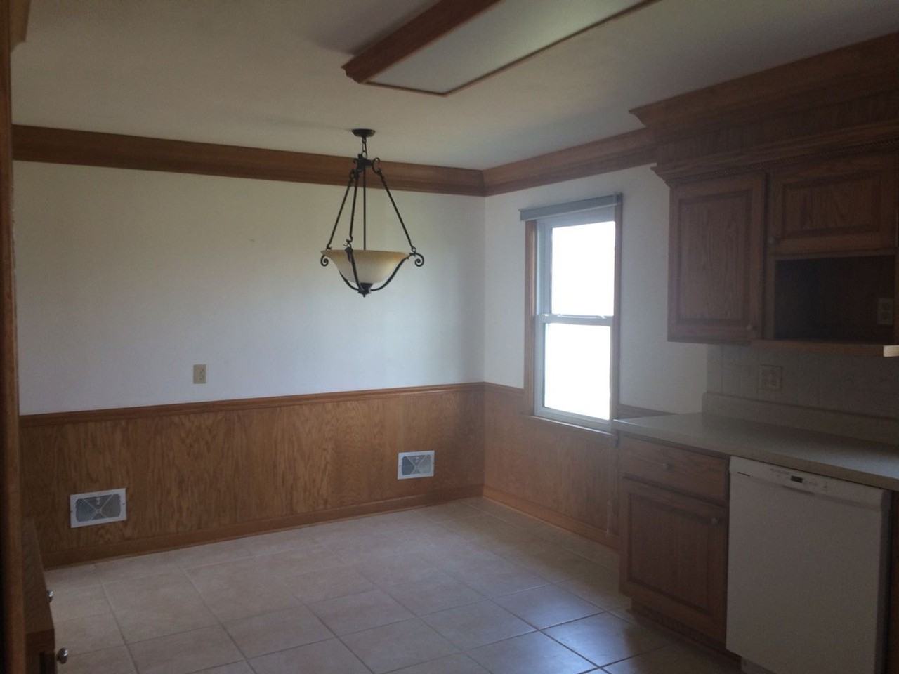 1358 Pottery Rd - Photo 7 of 13