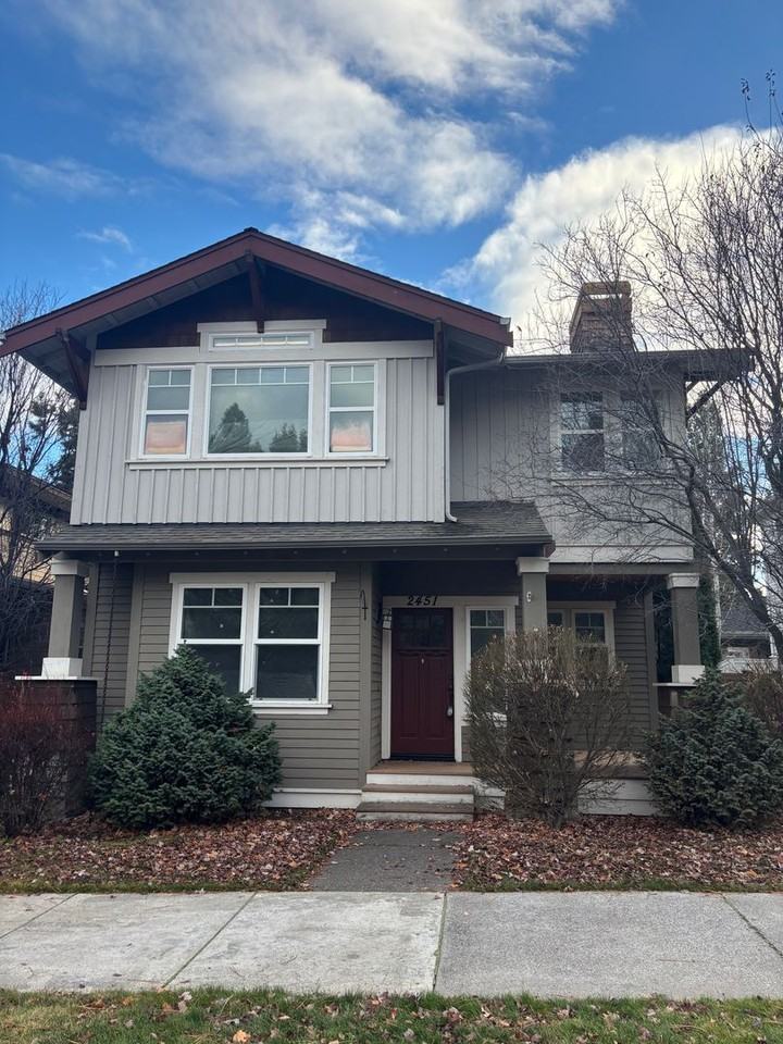 2451 Northwest High Lakes Loop