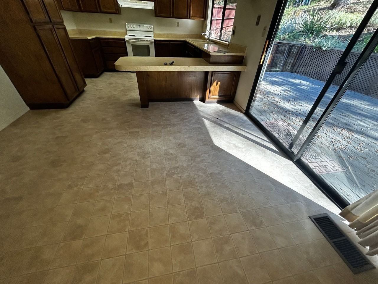 22661 Sunset Ridge Dr - Photo 2 of 16