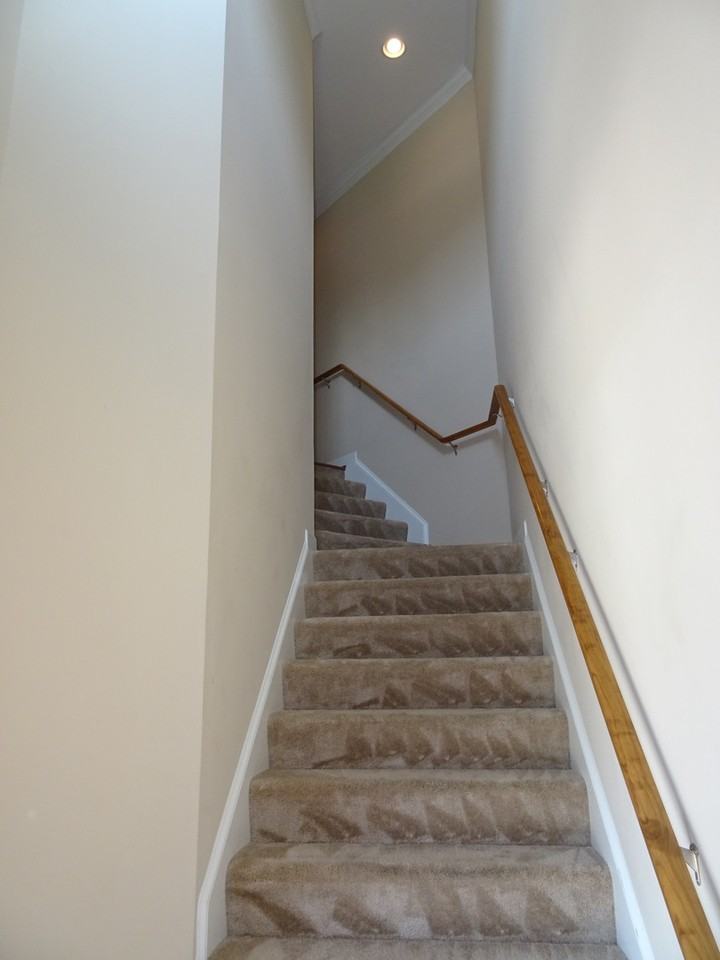 802 Braemar Crk - Photo 2 of 22