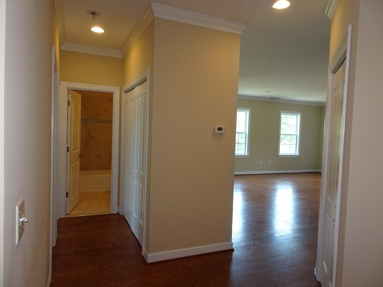 802 Braemar Crk - Photo 3 of 22