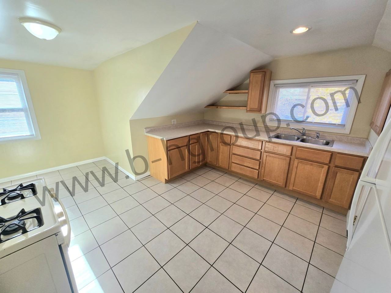 5004 28th Avenue - Photo 4 of 19