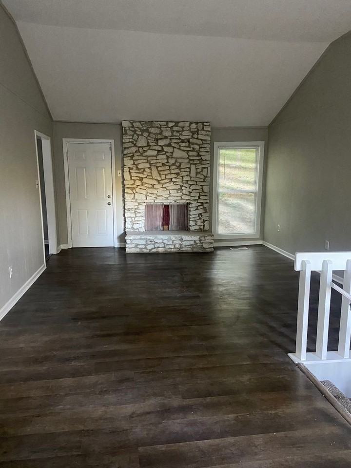 280 Driftwood Cir - Photo 2 of 14