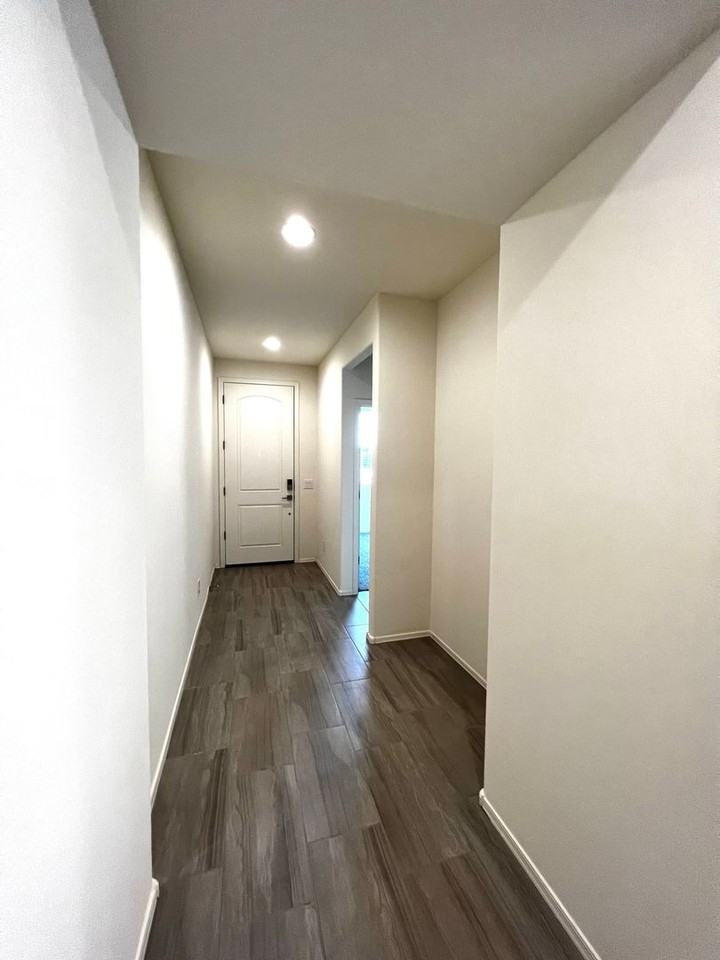 12132 West Charismatic Drive - Photo 6 of 46