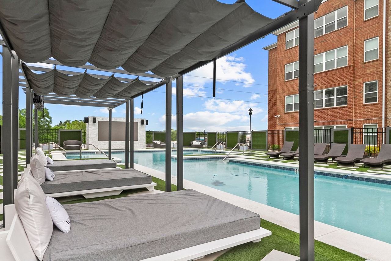 680 6th Ave Ne - Photo 4 of 4