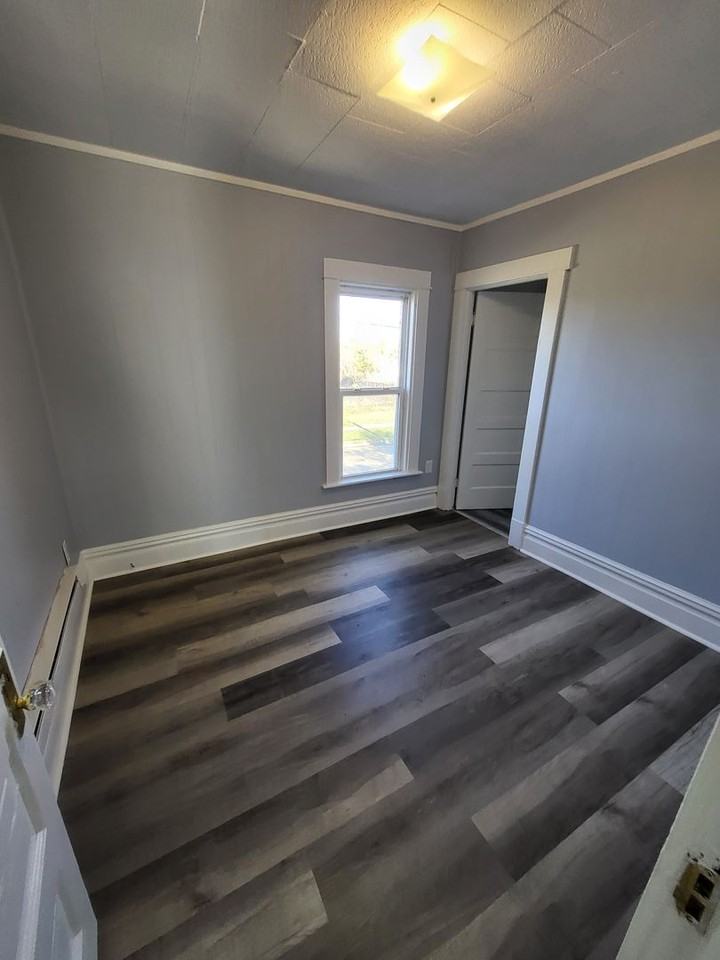 233 Delaware Avenue - Photo 5 of 9