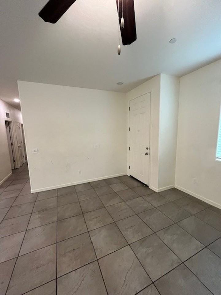 4907 West Flagstaff Avenue - Photo 3 of 21