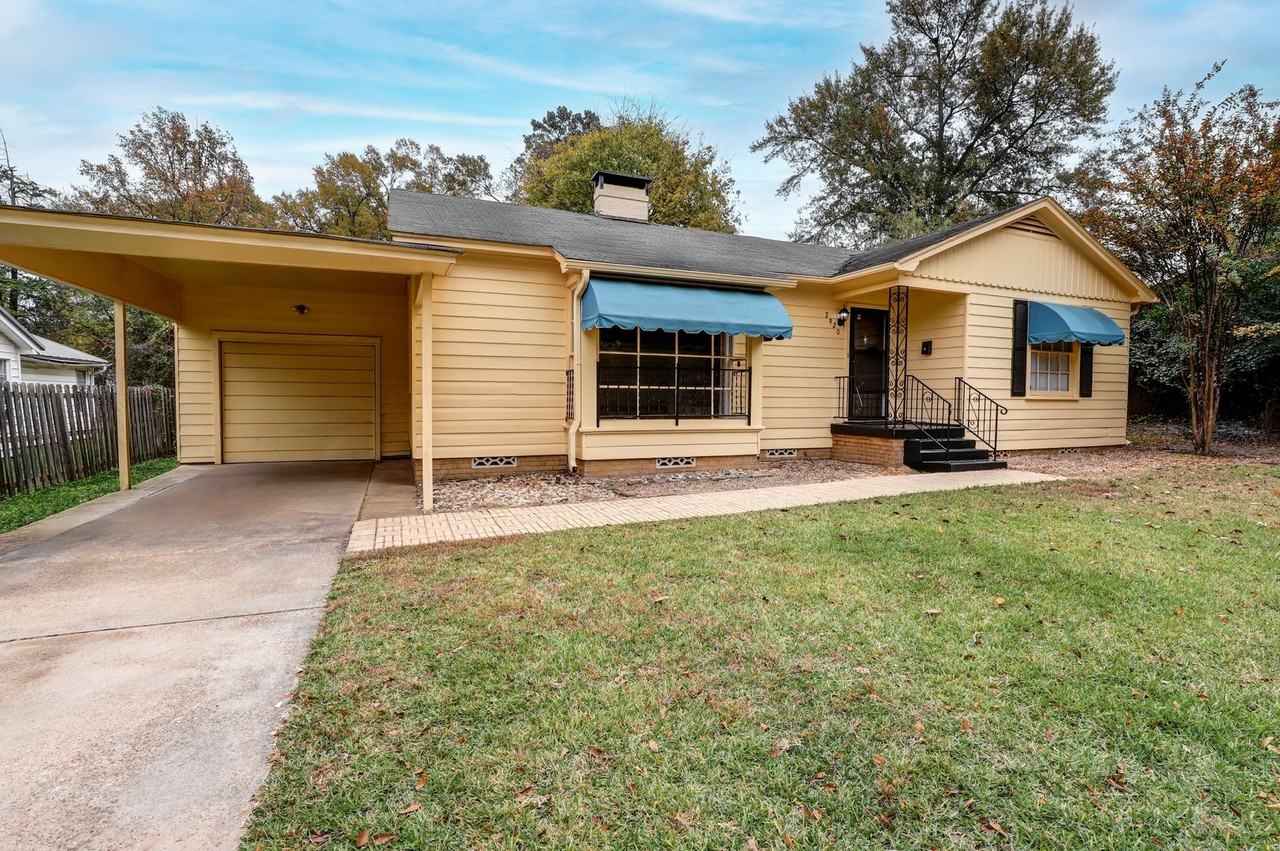 2920 Wood St - Photo 2 of 15