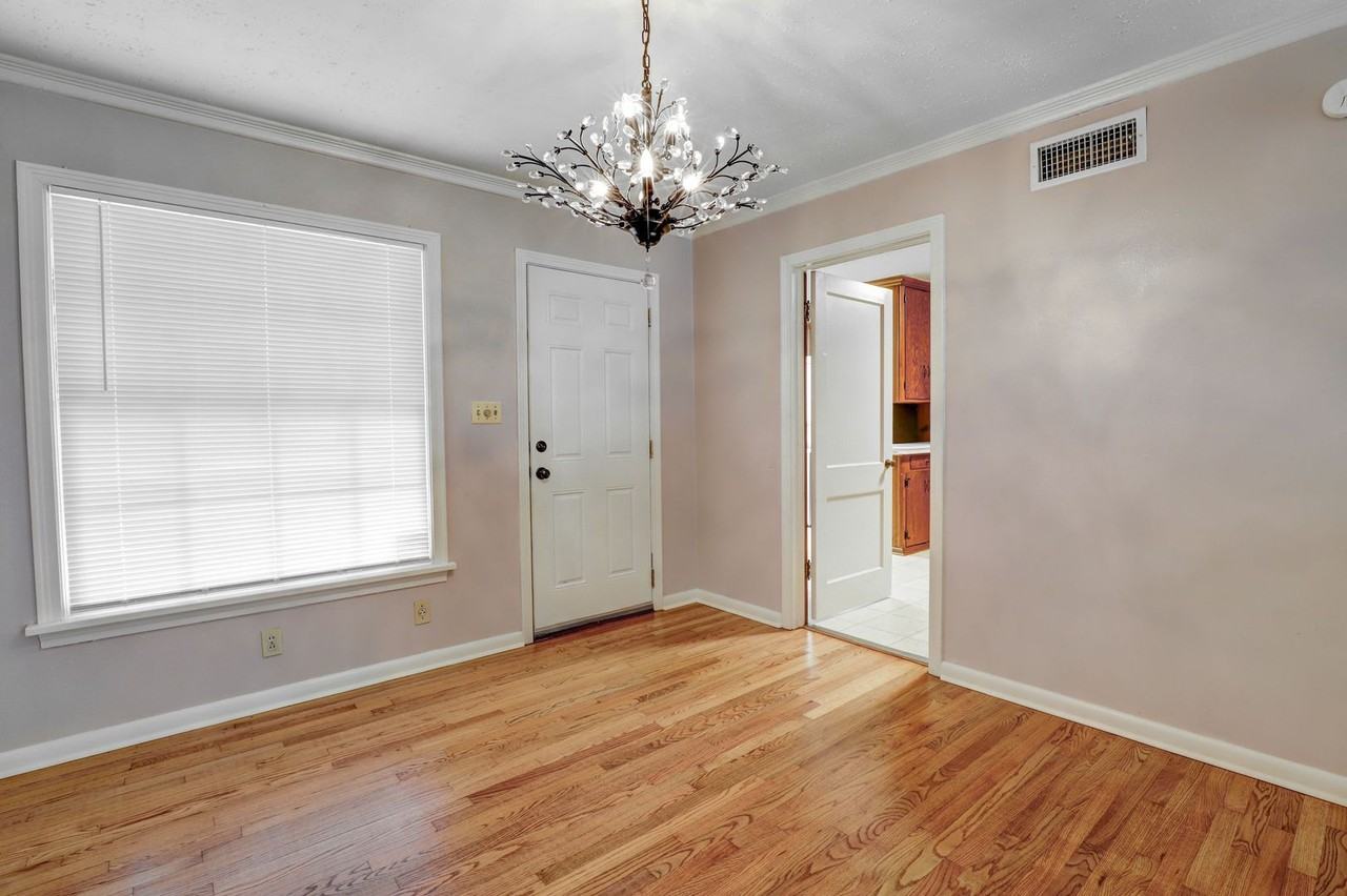 2920 Wood St - Photo 5 of 15