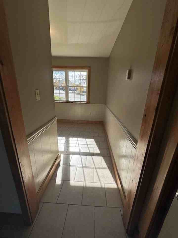 197 Spencer Avenue - Photo 3 of 22