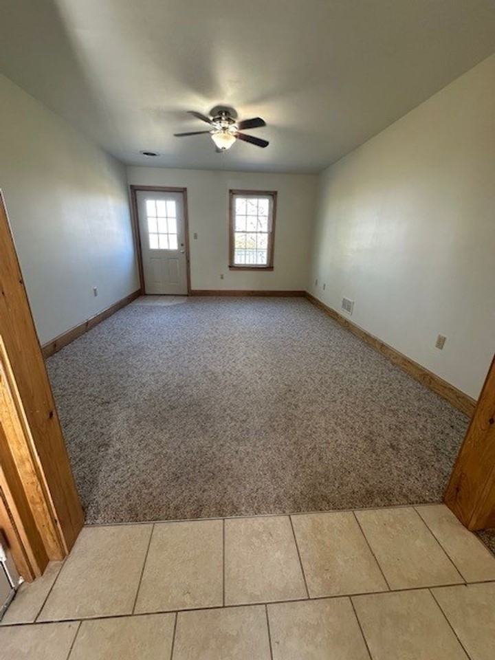 197 Spencer Ave - Photo 5 of 22
