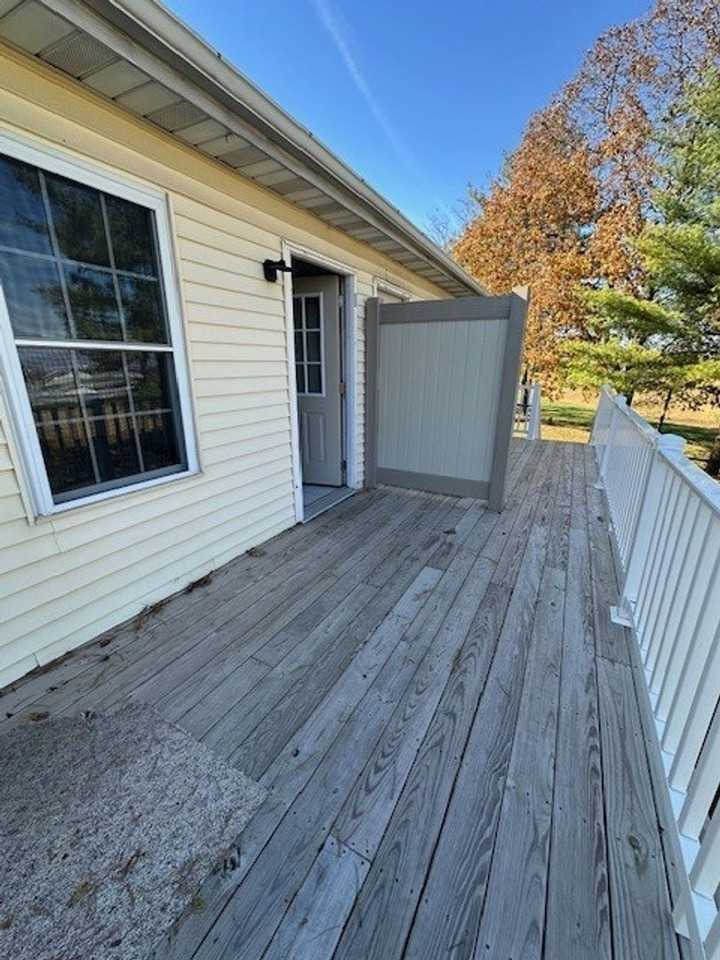 197 Spencer Ave - Photo 6 of 22