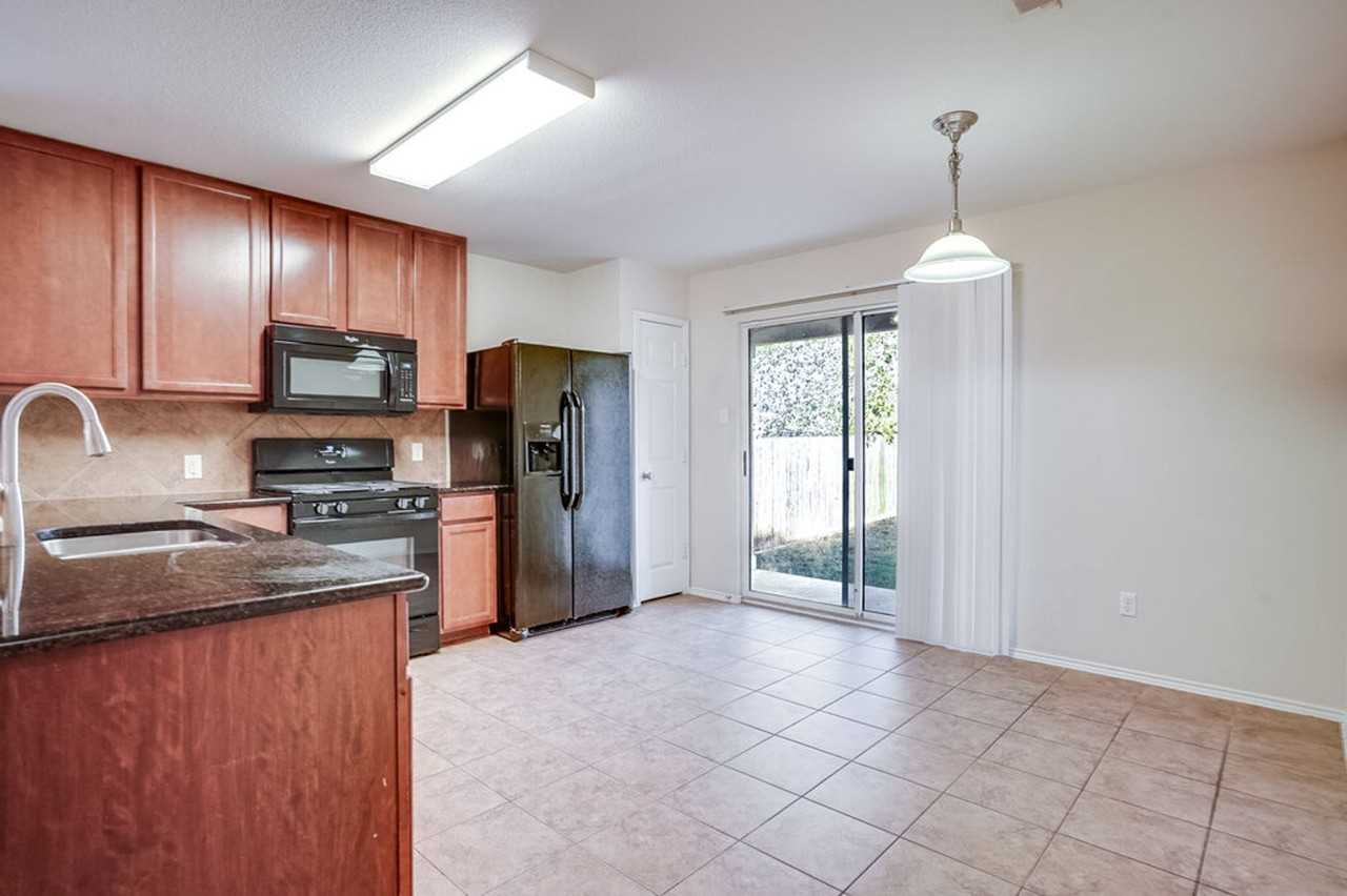 476 Moonwalker Trl - Photo 6 of 21